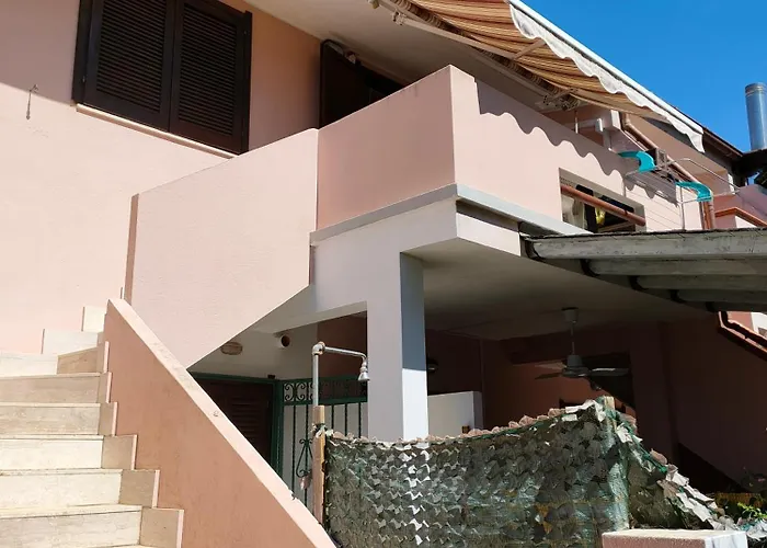 Casa Fabieddu 公寓 *